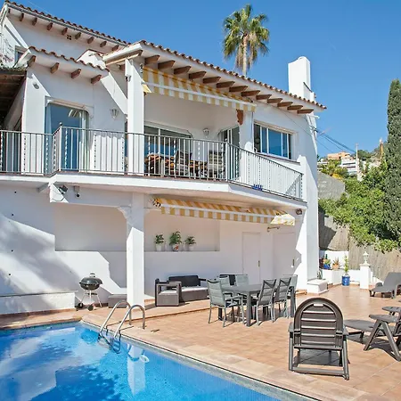 House With Amazing Views , Overlooking The Festival Town Of Holiday home