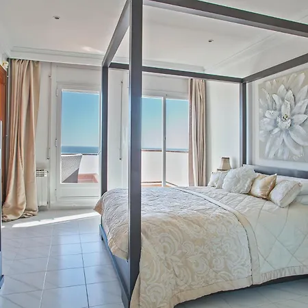 House With Amazing Views , Overlooking The Festival Town Of Holiday home Sitges