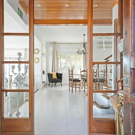 House With Amazing Views , Overlooking The Festival Town Of Holiday home Sitges
