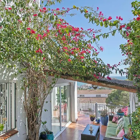 House With Amazing Views , Overlooking The Festival Town Of Holiday home *